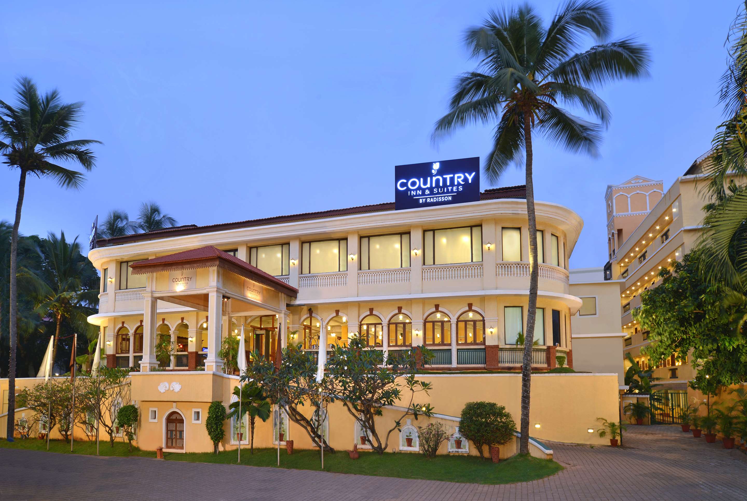 Hotels In Candolim Country Inn Suites