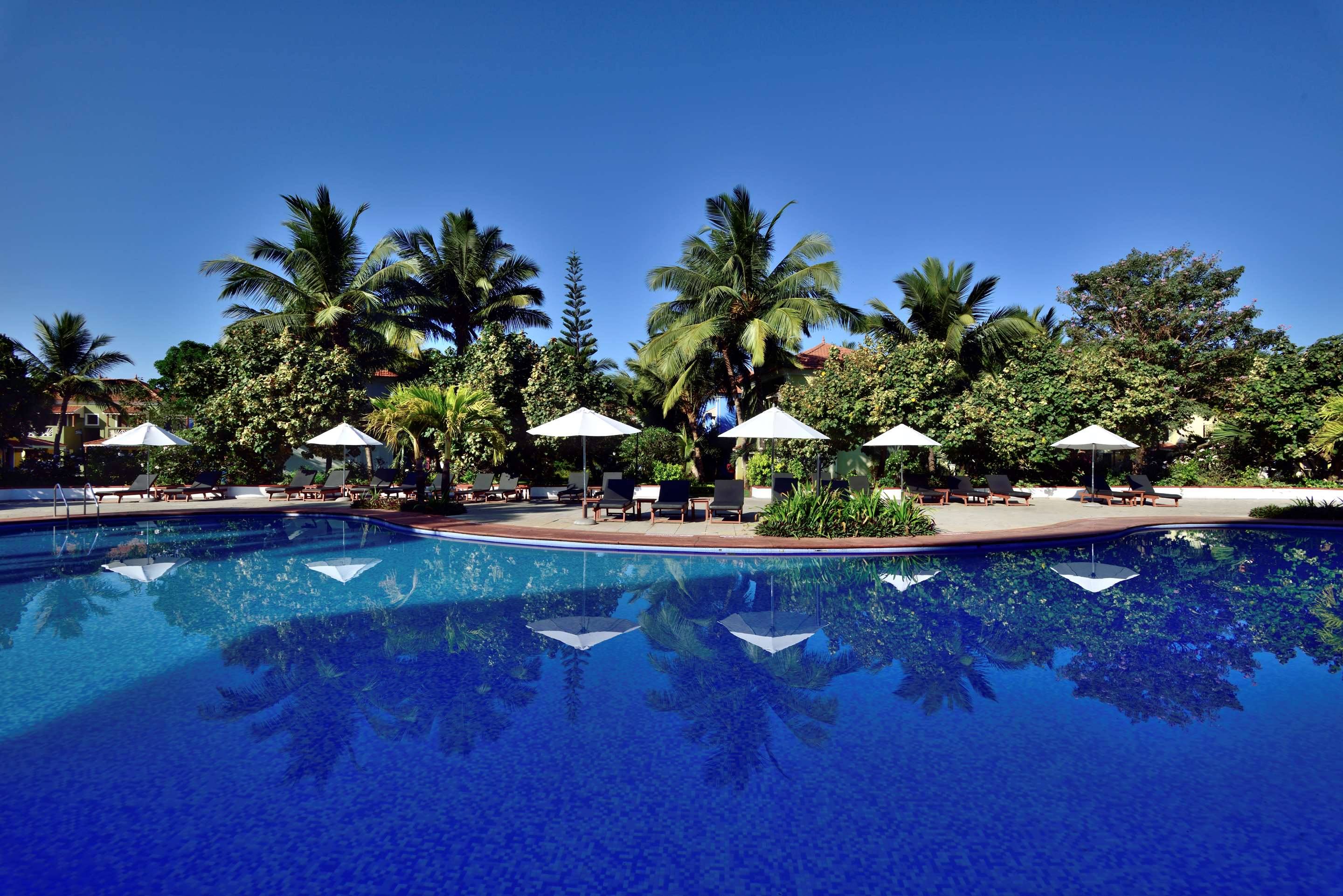 Cavelossim Beach Hotels Radisson Blu Resort Goa Cavelossim