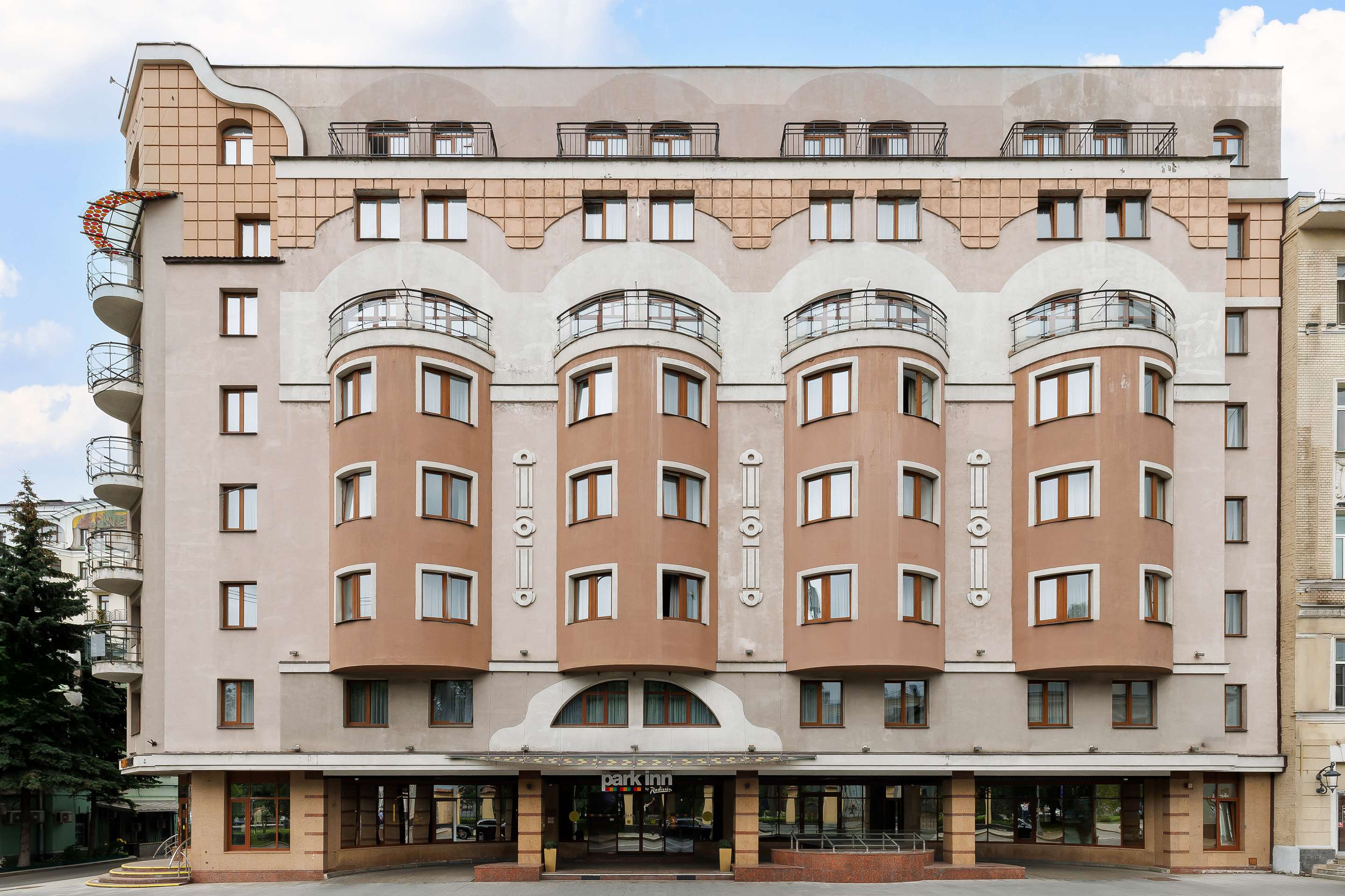 Отели в московском районе Якиманка | Отель Park Inn‎ Moscow Sadu