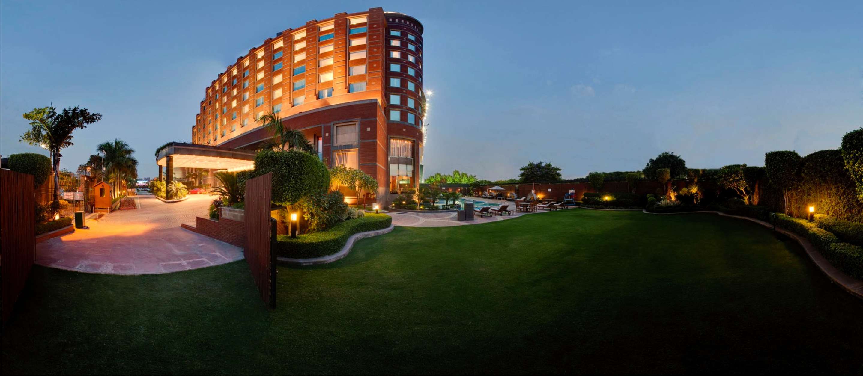 Hotel in Noida sector 18 | Radisson Blu MBD Hotel, Noida